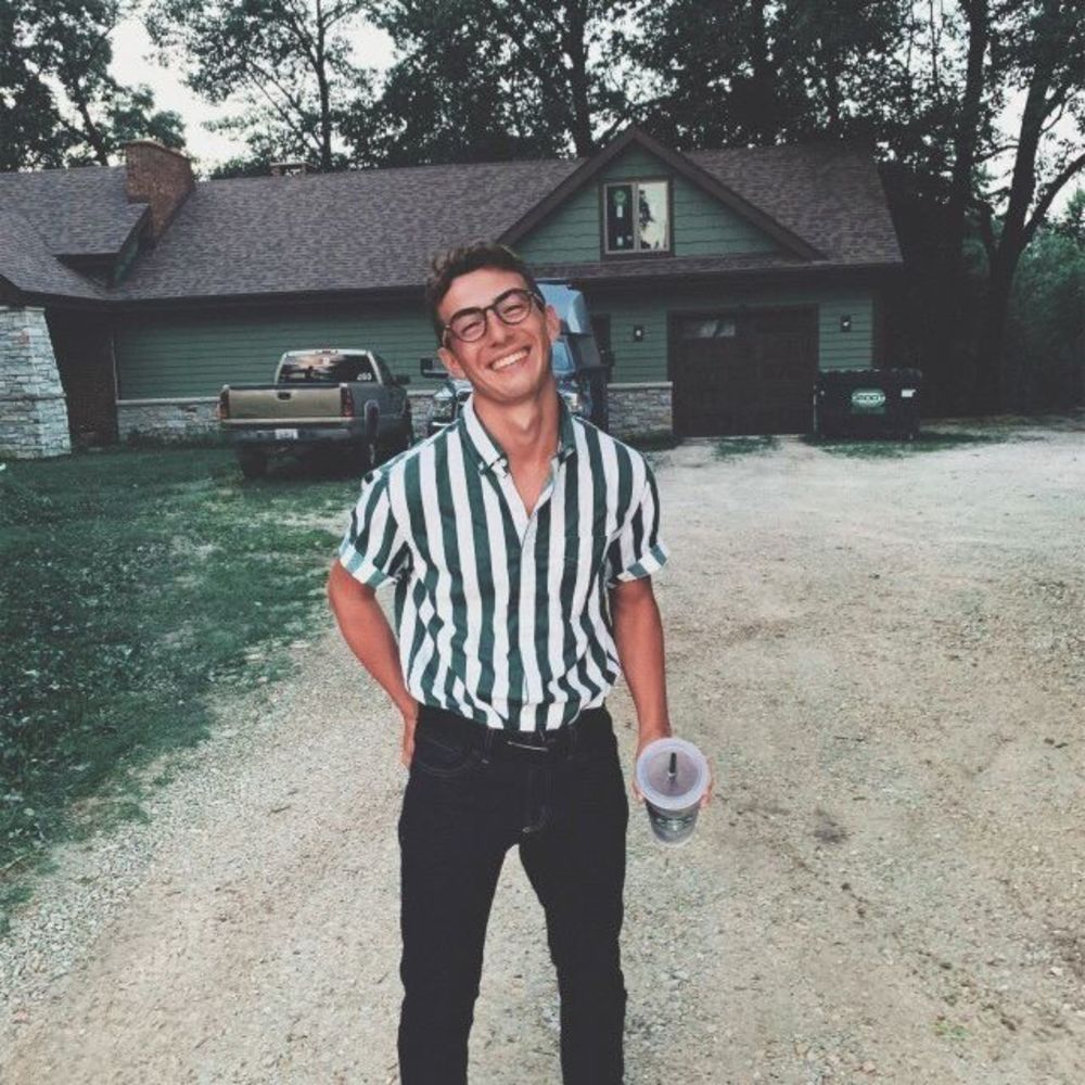 Meet your Posher, Kaden